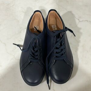 Fitflop walking shoes- brand new